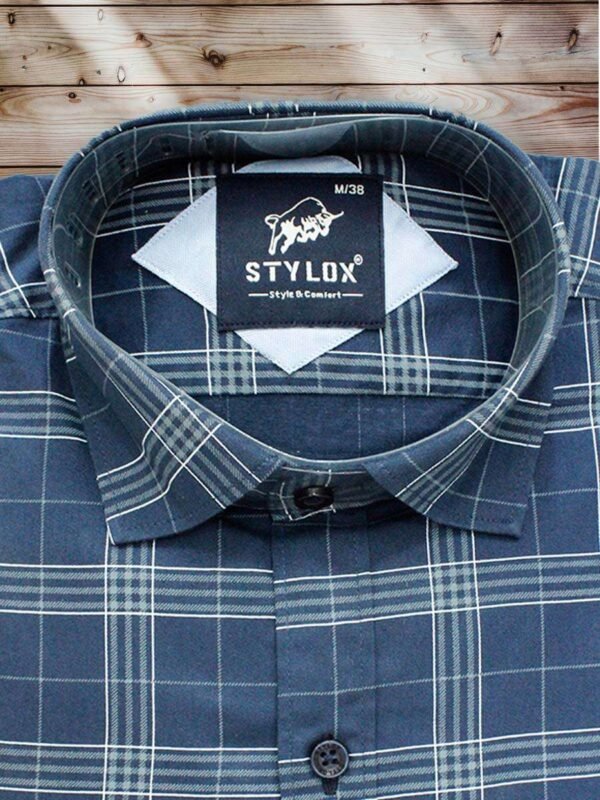 Men's Regular Fit Navy Blue Cotton Checks Shirt. - Image 2