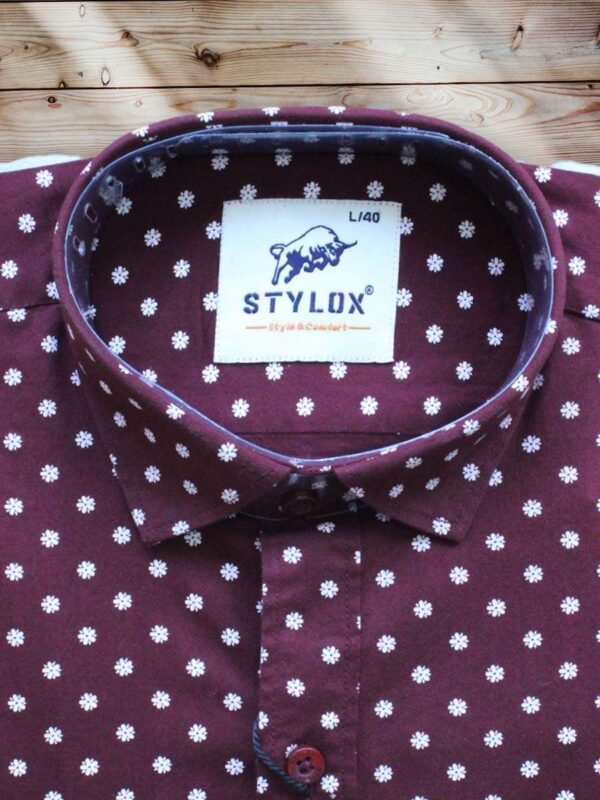 Men's Regular Fit Printed Maroon Cotton Shirt. - Image 2